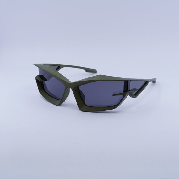🕶️ New Givenchy GV40049I 97A Sunglasses - Matte Green Frame, Grey Lenses - Picture 1 of 11